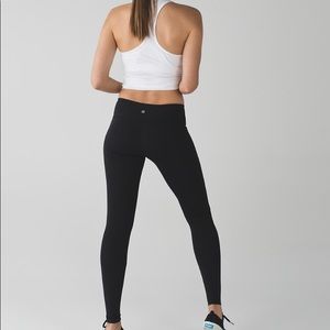 LULU LEMON wunder under